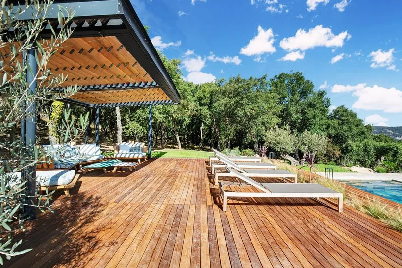 Maintained timber terrace and garden, country house at Plan-de-la-Tour